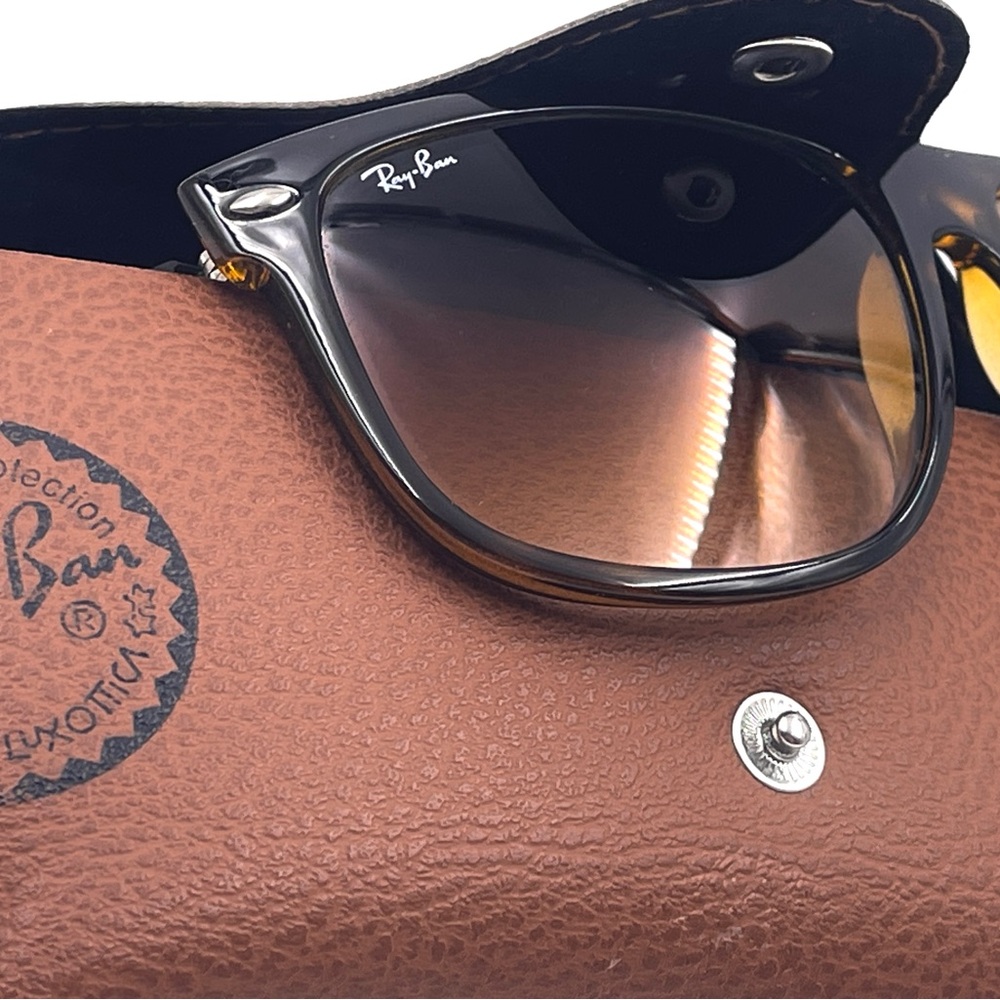 Ray-Ban “Boyfriend” Sunglasses Excellent Condition